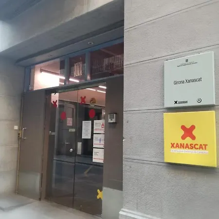 Hostel Xanascat *